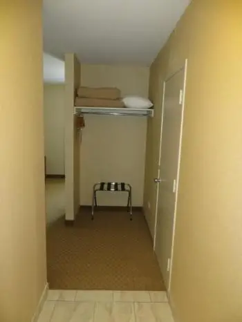 New Lodge Winnipeg 10